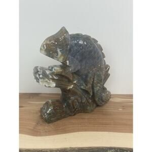 hand-carved Ocean jasper chameleon figurine. 648 Grams 4.5”x 5” New